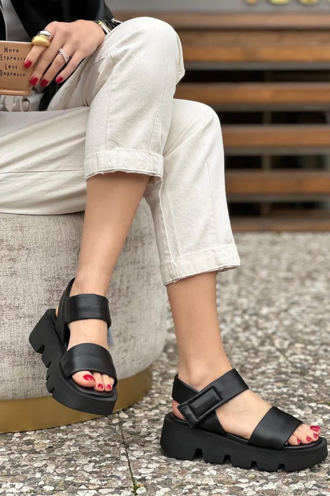 SKD-017 Black Leather Women's Sandals